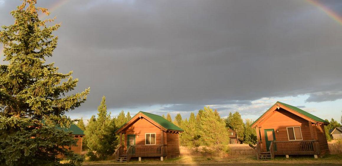 Private cabins on the edge of Yellowstone
